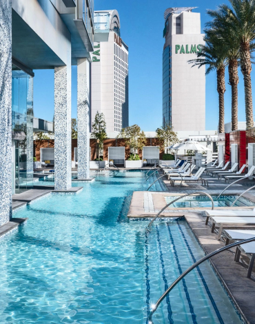 Palms Pool